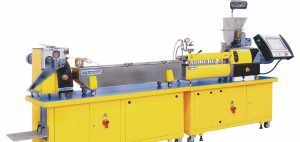 16 MM twin screw extruder with downstream units water bath and pelletizer